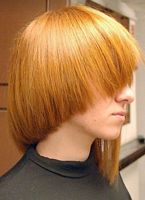 asymetryczne fryzury krótkie - uczesanie damskie zdjęcie numer 84B